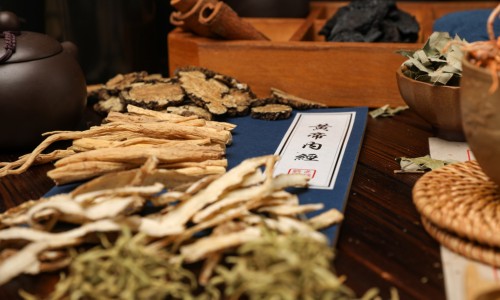 藿香正气胶囊吃了多久有效果-权威藿香正气胶囊的害处平台,分享专业吃藿香正气胶囊的好处知识_吃藿香正气胶囊说明书网